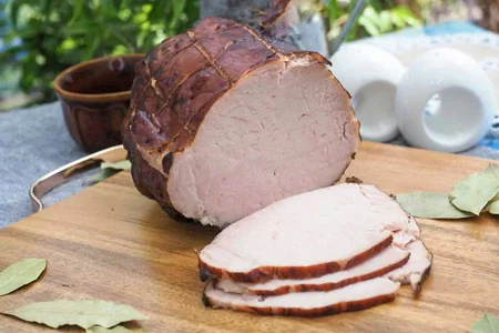 Geräucherter und Gepökelter Schweinelande mit Delikatem Aroma 
